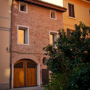 Bed & Breakfast Callegherie 21 Boutique, Imola