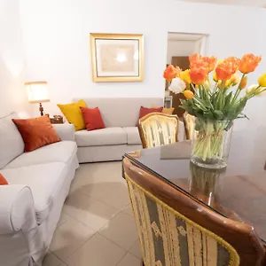 Apartment Ca' Spadoni, Centro Storico, Piano Terra, Ingresso Indipendente, Teatro, Parcheggio,, Imola